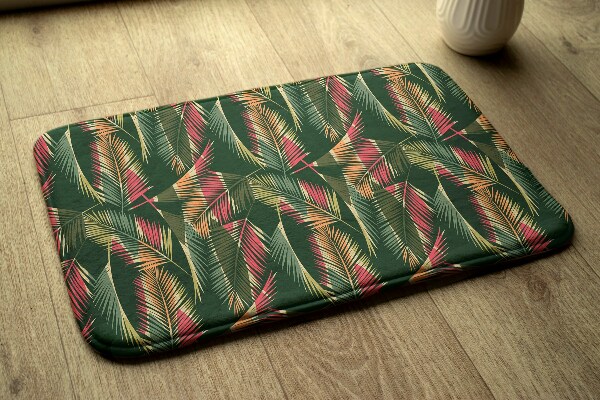 Tapis Feuilles de palmier colorées sur fond sombre
