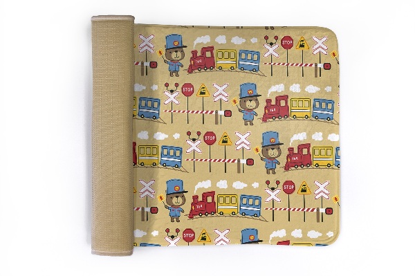 Tapis Train et ours en peluche