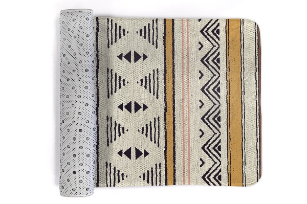 Tapis Motif géométrique avec triangles et lignes