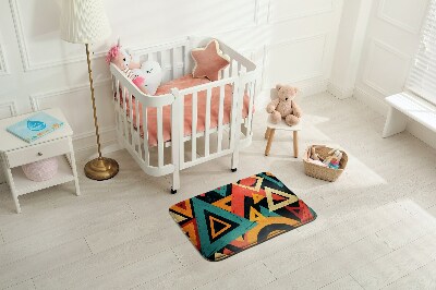 Petit tapis Triangles et formes géométriques colorés