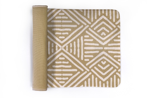 Petit tapis Motif géométrique de style ikat.