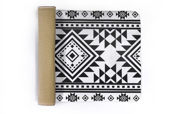 Petit tapis Motif géométrique avec losanges et triangles