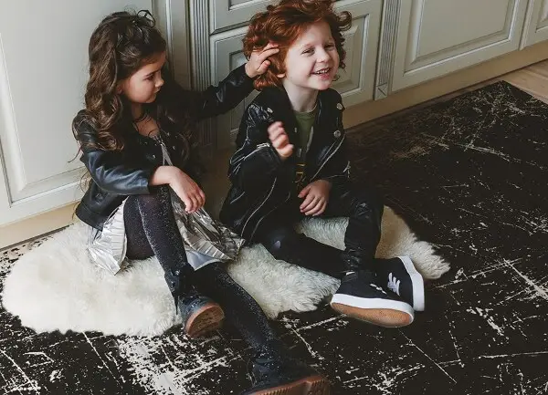 Tapis en vinyl Béton noir rayé