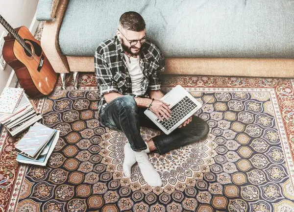 Tapis vinyle Mandala hypnotisée