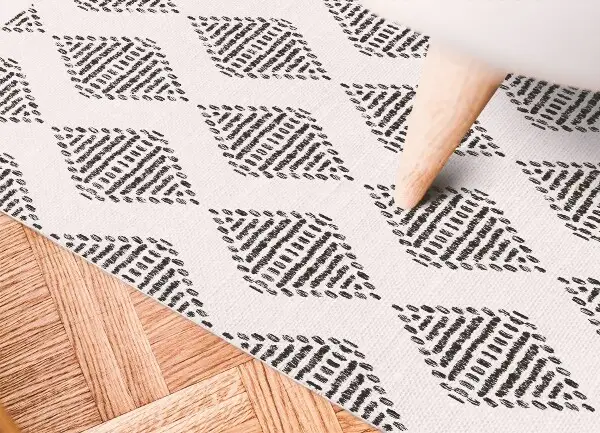 Tapis vinyl Roman géométrique