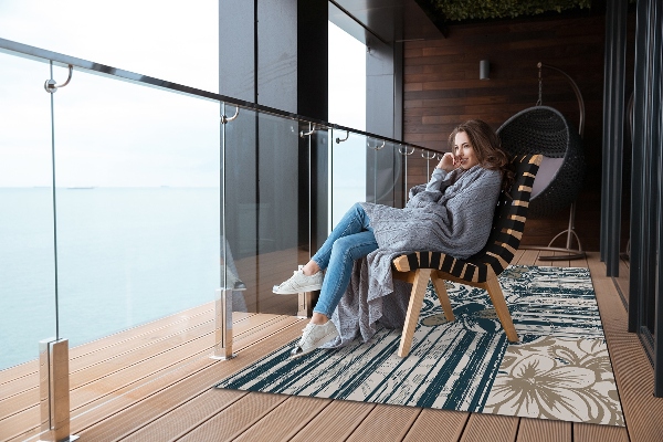 Tapis extérieur terrasse Fleurs et lignes