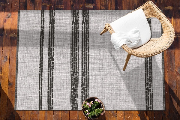 Tapis jardin Gris dans les lignes