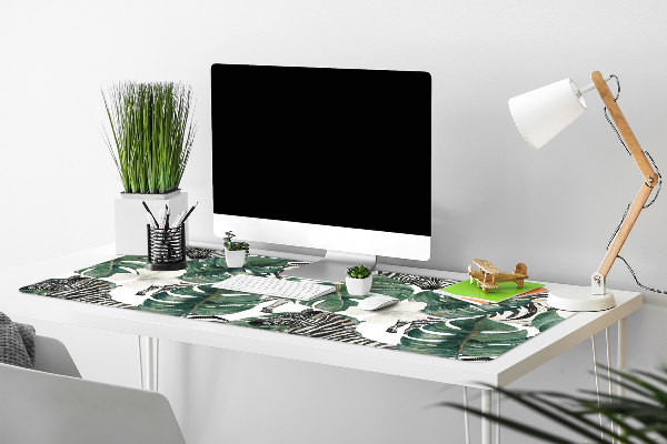 Sous-main bureau Zèbre dans les feuilles