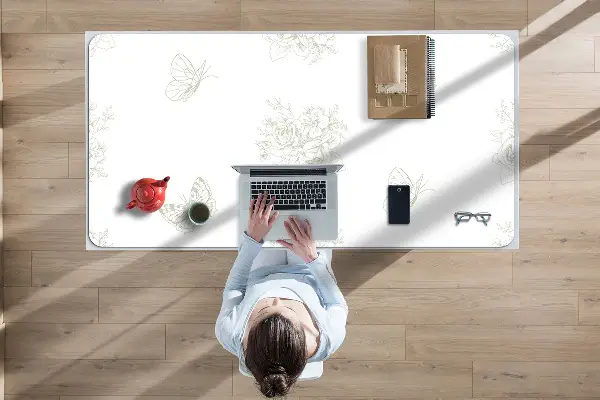 Tapis de bureau Papillons et fleurs