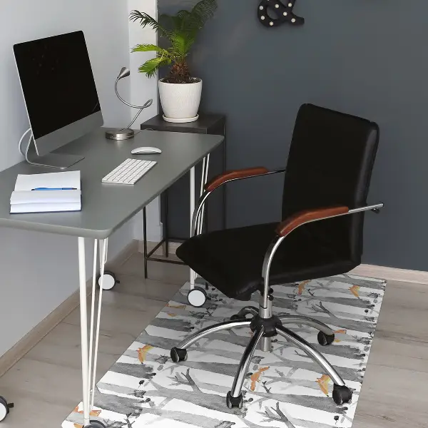 Tapis bureau Liski dans la forêt