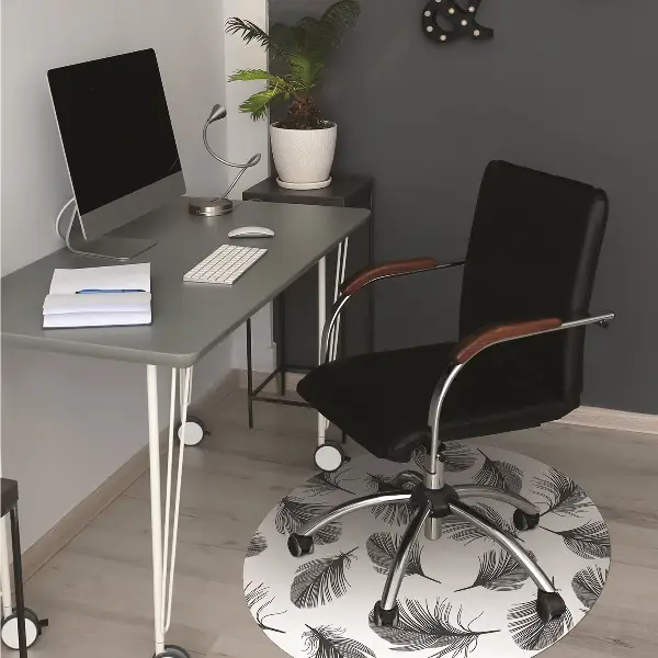Tapis pour chaise de bureau Plumes dessinées
