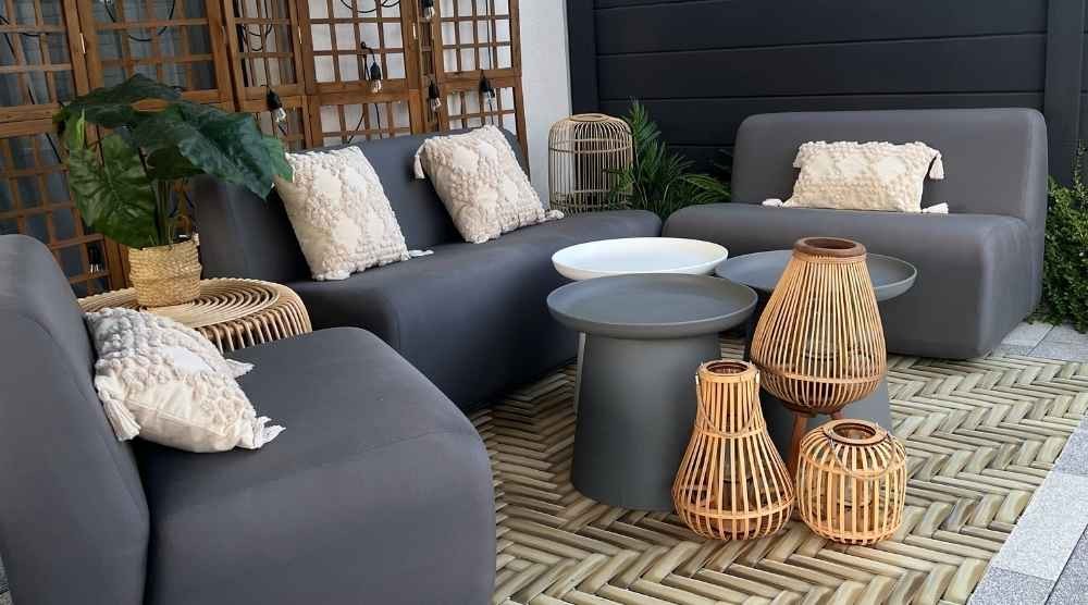 Idées pour une terrasse élégante - comment meubler un espace extérieur à la mode et fonctionnel